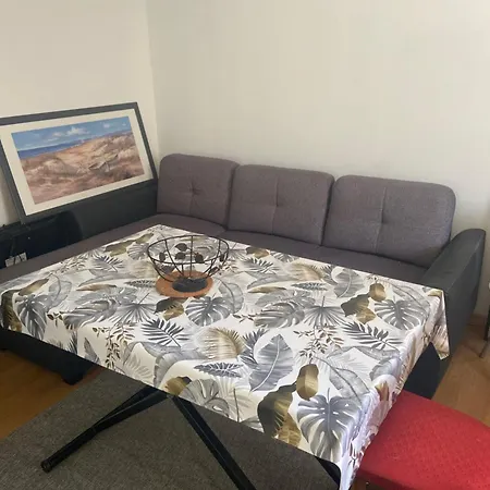 Petit Confortable Dans Le Gers Διαμέρισμα